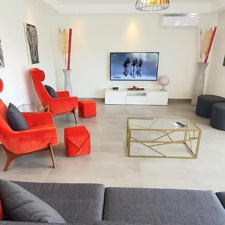 Sky By Laranjal * Αλμπουφέιρα