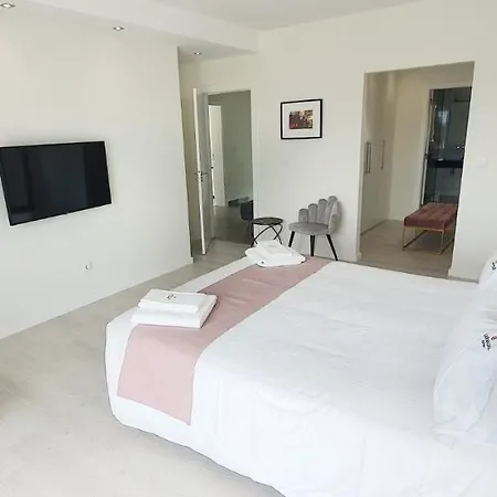 Sky By Laranjal Βίλα *